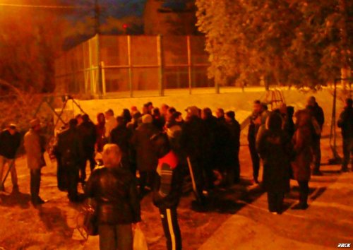 Сход жителей микрорайона улицы Цемзавод Пролетарий против строительства автотерминала